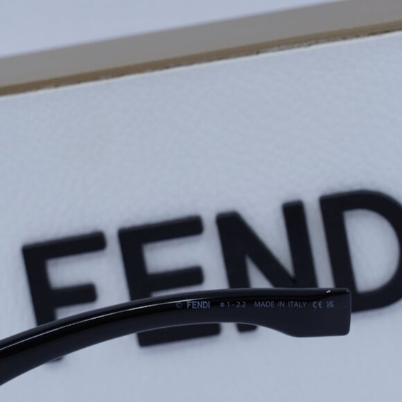 Final Price! Fendi FE40088U-Y 01A Black Grey Sunglasses - Picture 9 of 14
